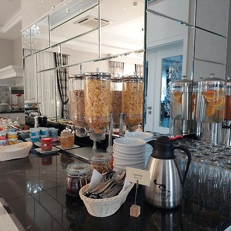 Hotel Lord Radom Luaran gambar