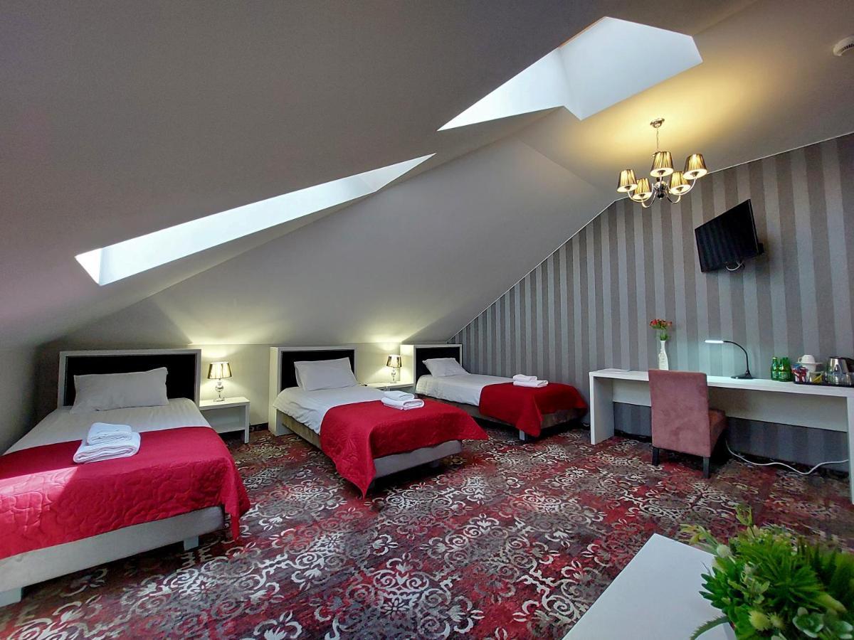 Hotel Lord Radom Luaran gambar