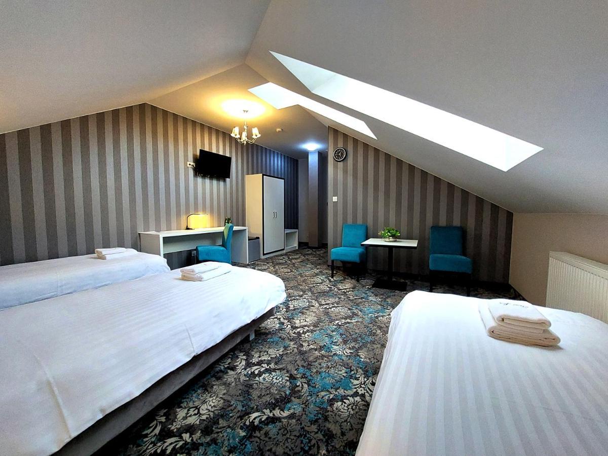 Hotel Lord Radom Luaran gambar