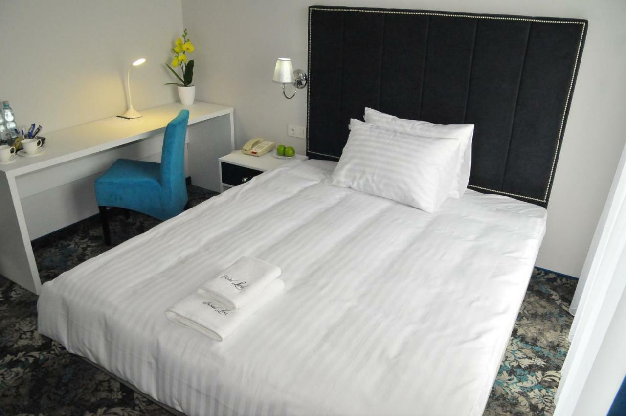 Hotel Lord Radom Luaran gambar