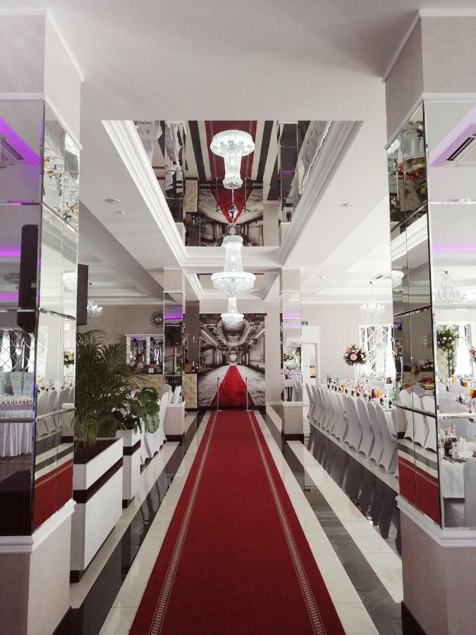 Hotel Lord Radom Luaran gambar
